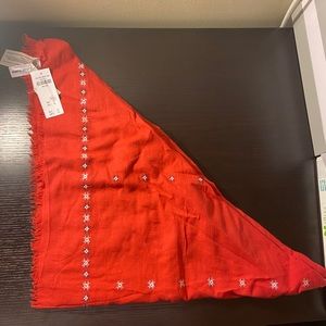 NWT Red lightweight scarf Abercrombie